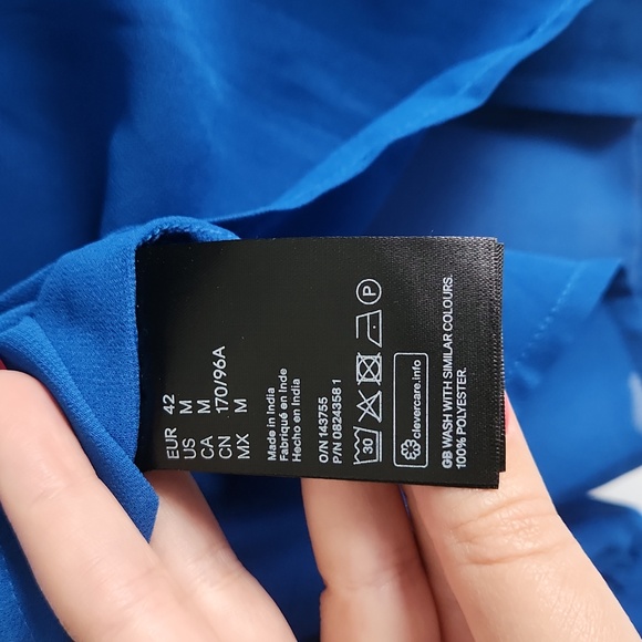 🦋H&M Divided🦋 sapphire blue sheer blouse, size M - Picture 7 of 8